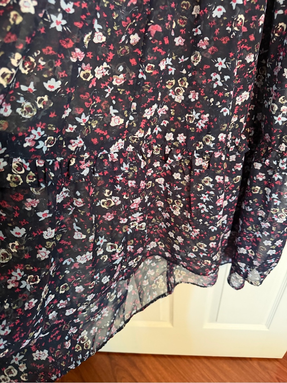 Time and Tru Black Floral Long Sleeve Tiered Dress - Picture 5 of 6